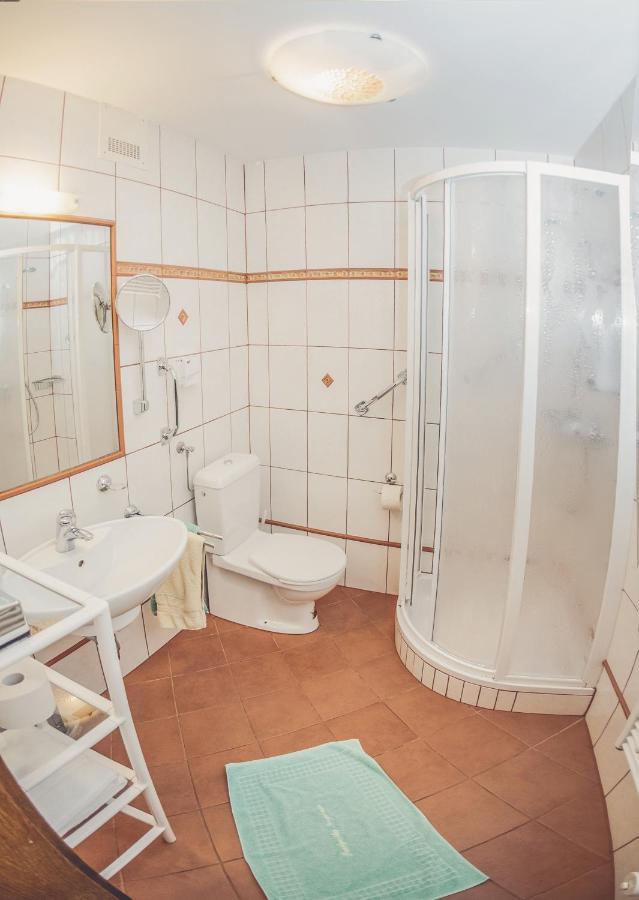 Landhotel Neugebauer Löllinggraben Exteriör bild